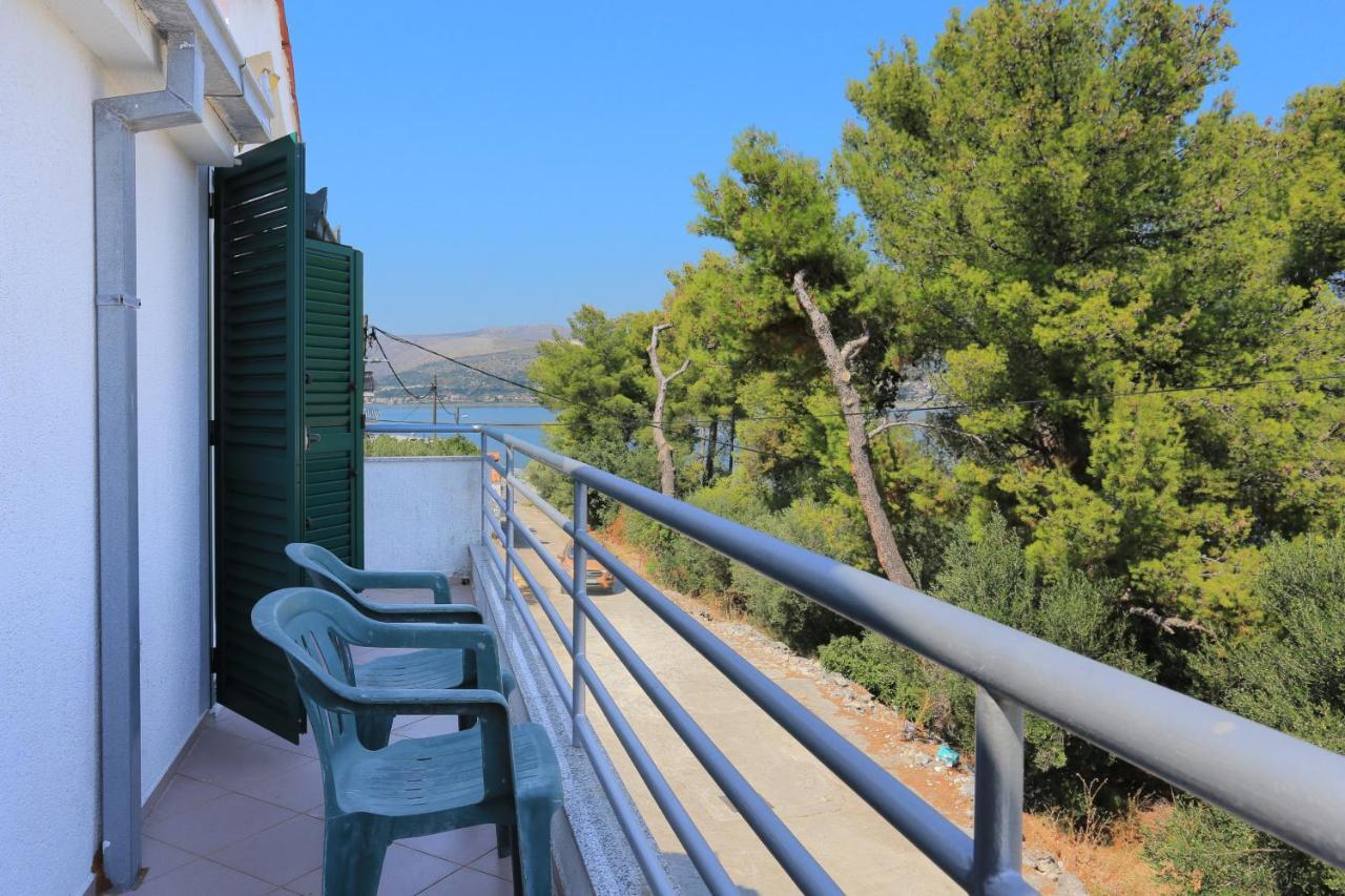 Apartments By The Sea Arbanija, Ciovo - 4320 Trogir Dış mekan fotoğraf